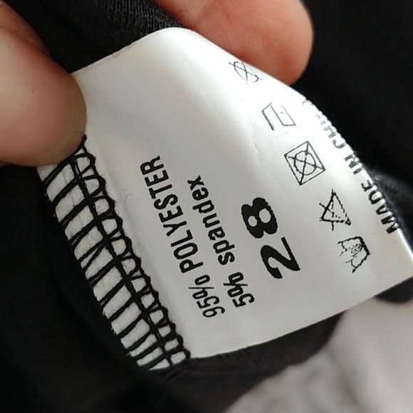 Asymmetrical black top size S NWT - Picture 9 of 9